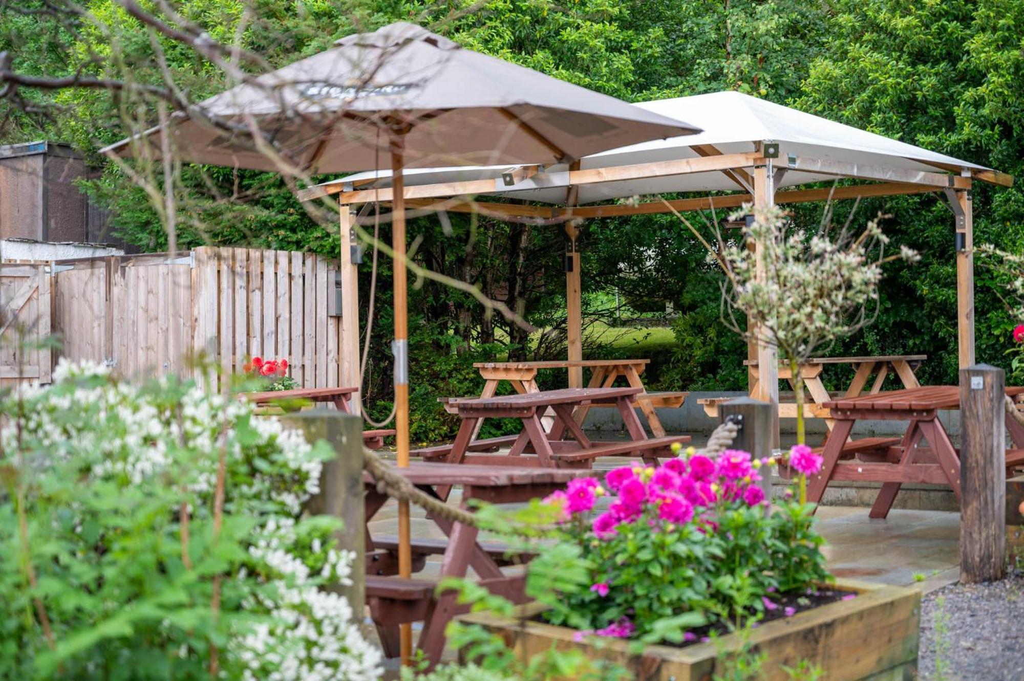 The Horse And Farrier Inn And The Salutation Inn Threlkeld Keswick Esterno foto