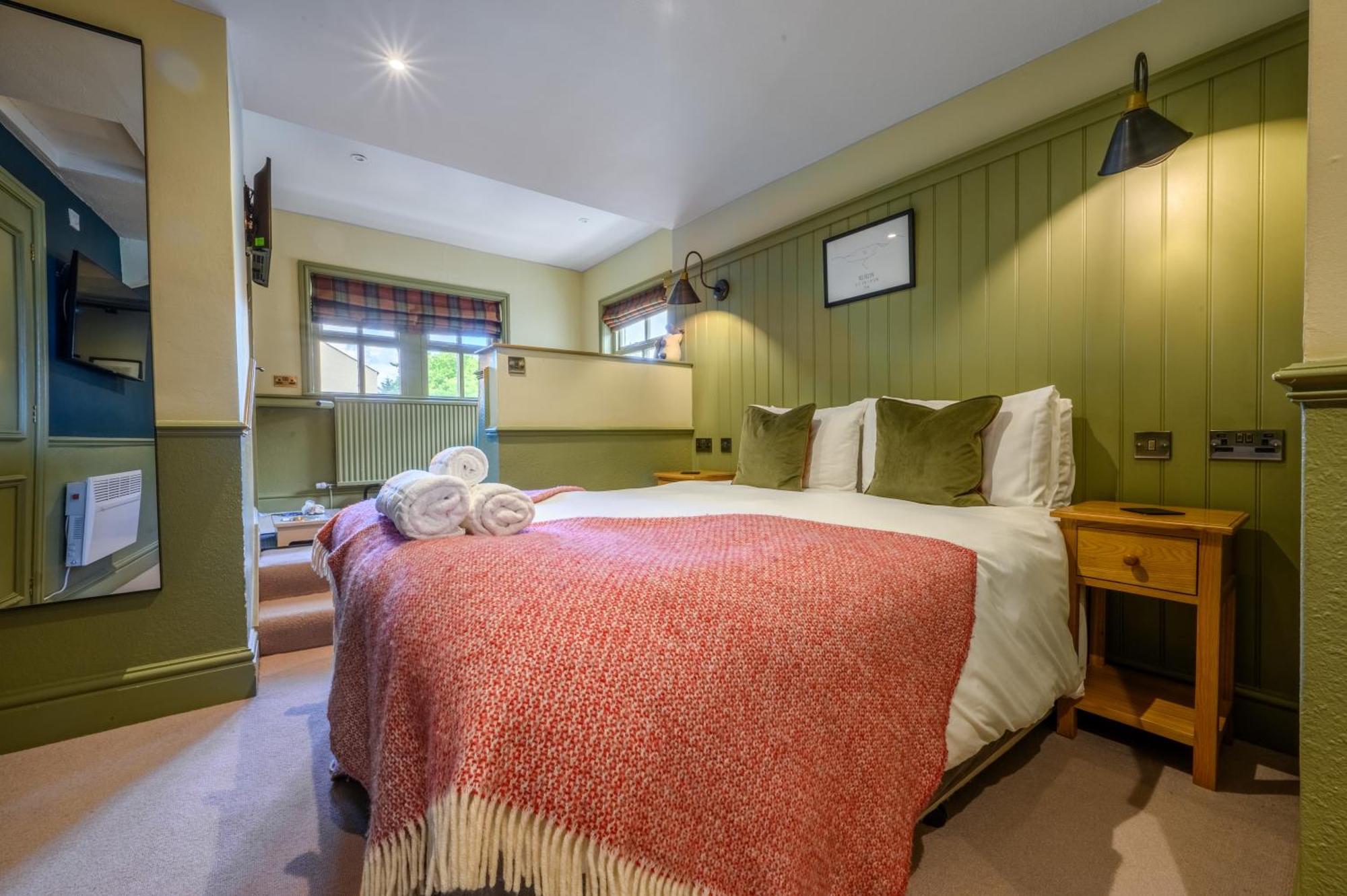 The Horse And Farrier Inn And The Salutation Inn Threlkeld Keswick Esterno foto
