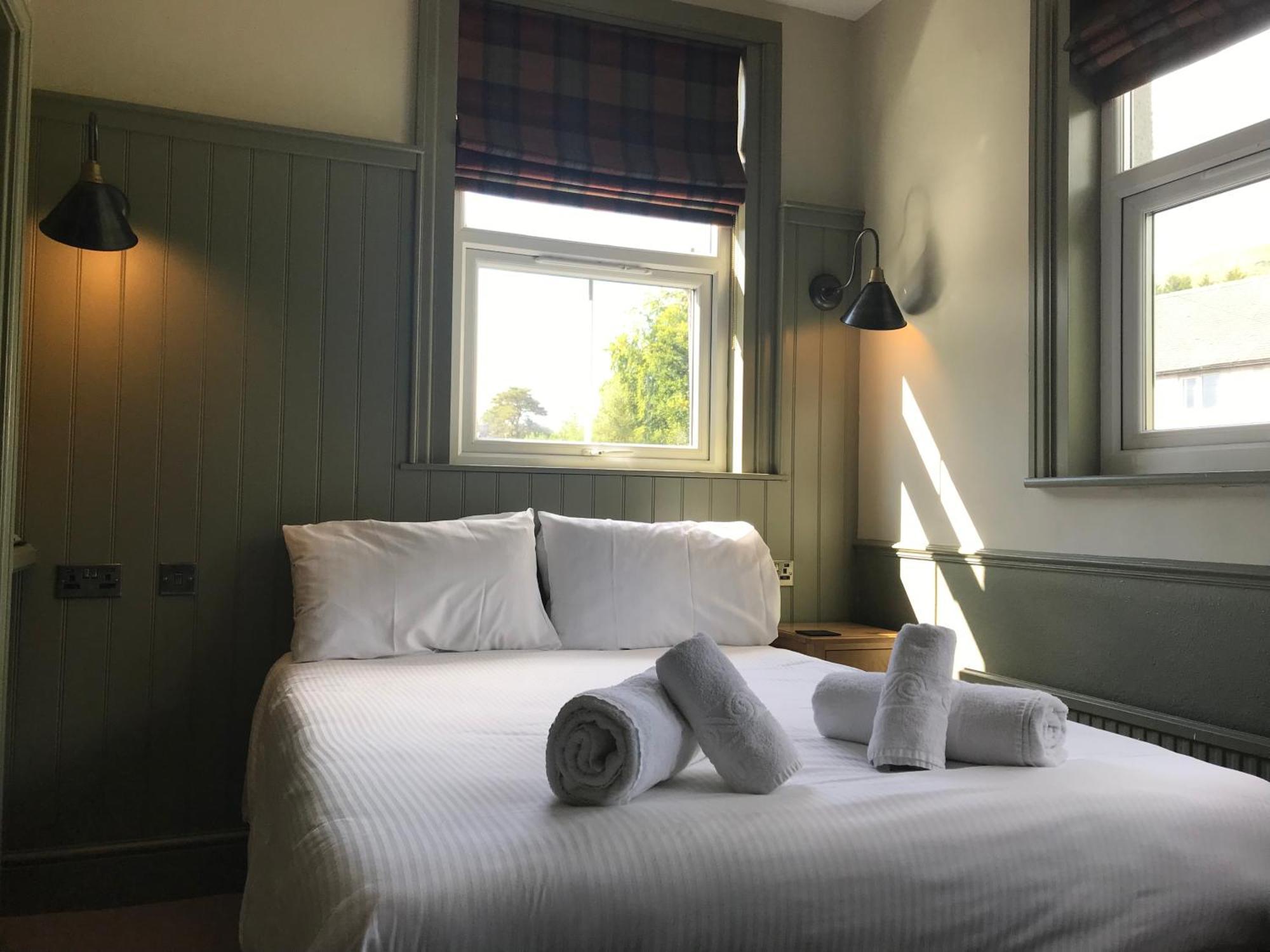 The Horse And Farrier Inn And The Salutation Inn Threlkeld Keswick Esterno foto