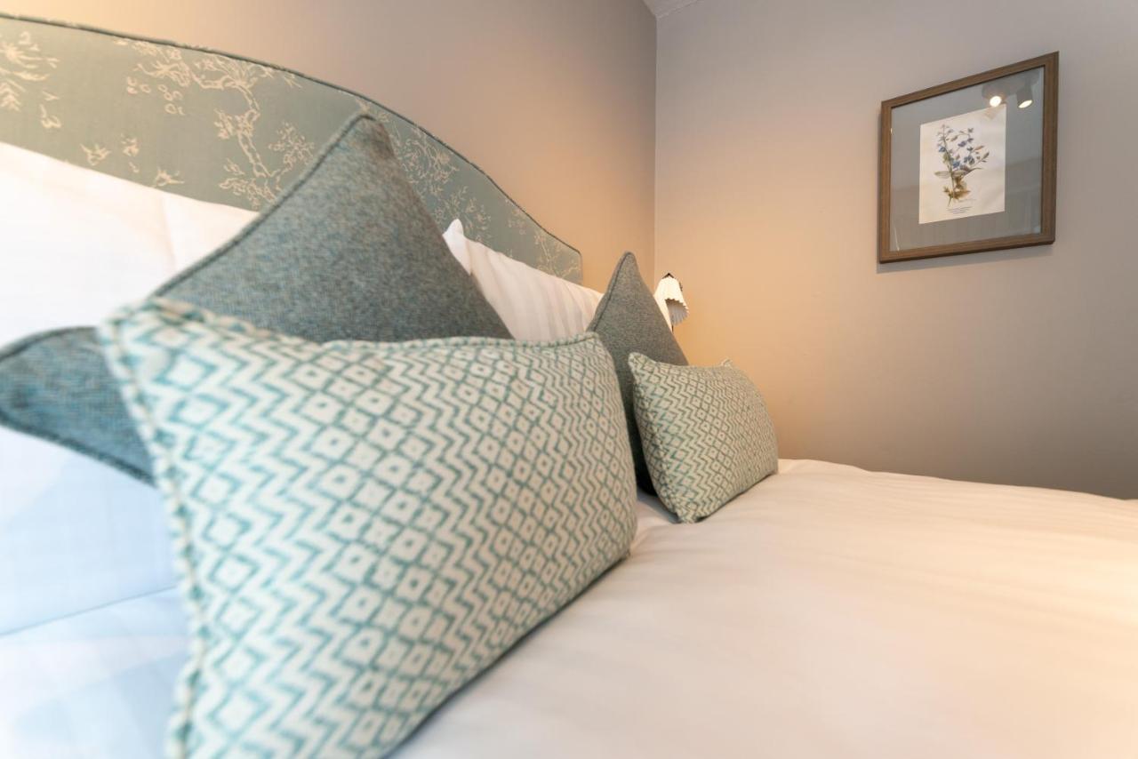The Horse And Farrier Inn And The Salutation Inn Threlkeld Keswick Esterno foto
